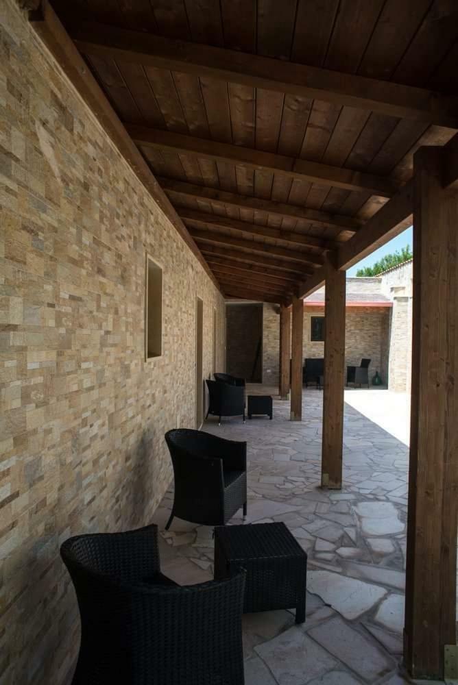 Вилла Masseria Nzeta Каровиньо Экстерьер фото